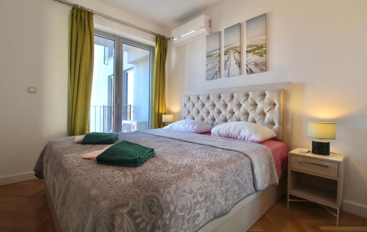 2Bd New Dobrota Apt With Bay Views Kotor Exterior photo